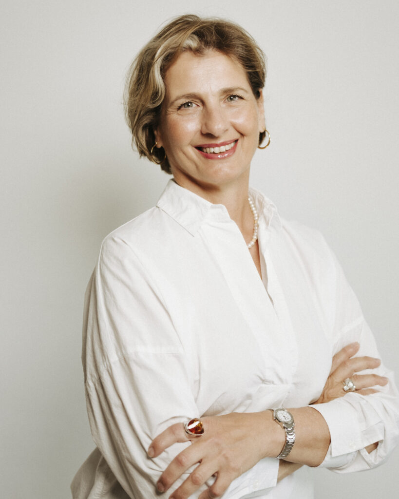Caroline Tonna, Dress Historian and Multidisciplinary Artist